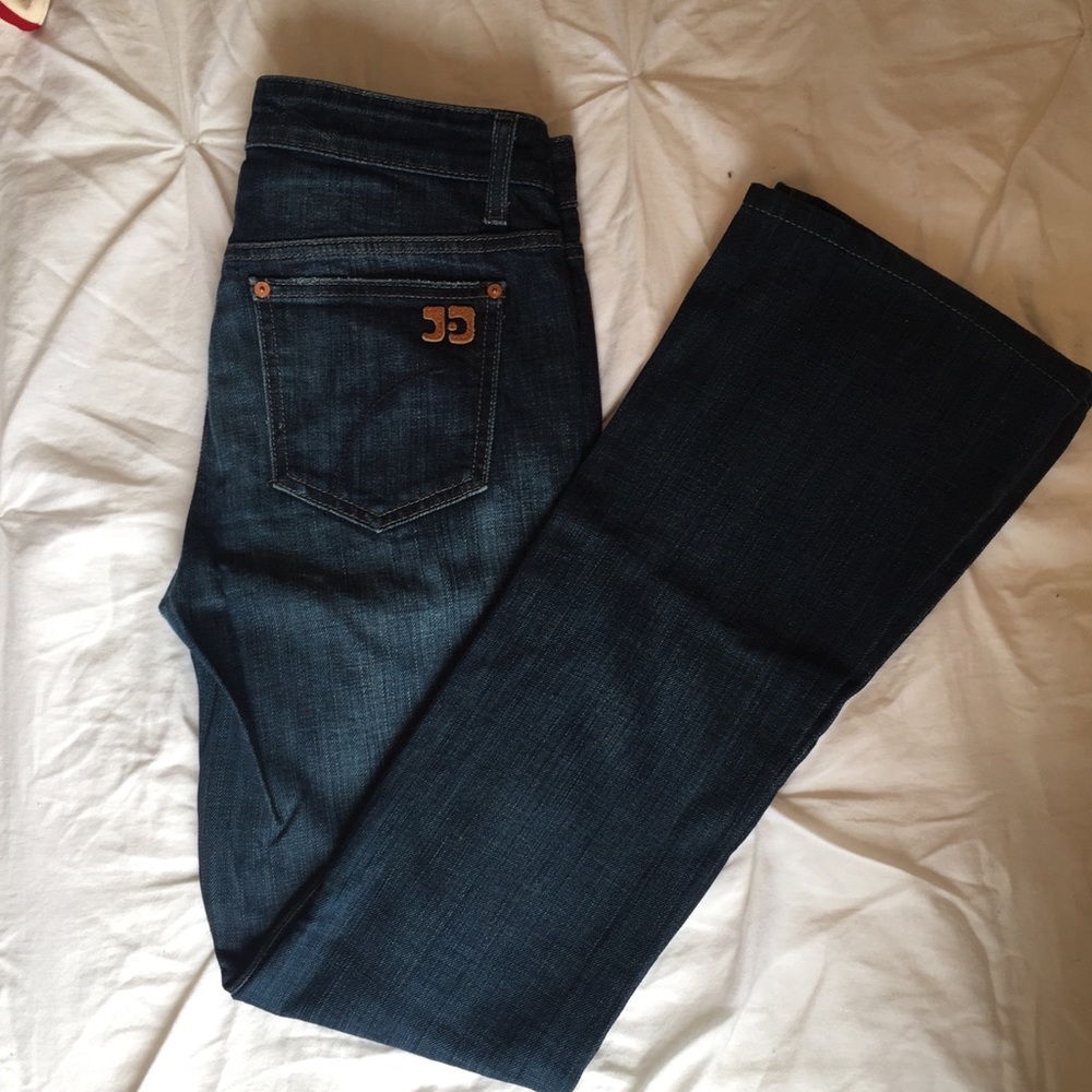 Dark blue Joe’s Visonaire jeans 👖